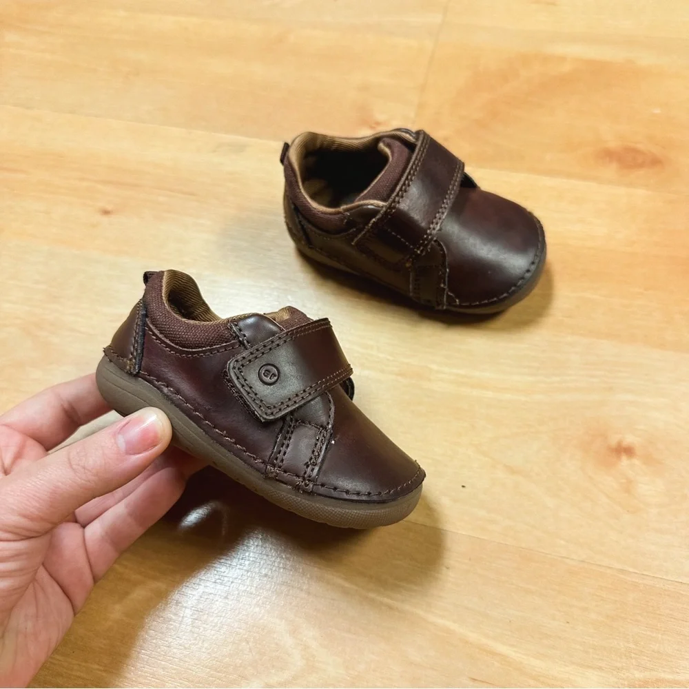 Stride Rite Brown Soft Motion Jodie Sneaker Baby Boy Size 3.5 Wide